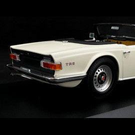 Triumph TR6 Roadster 1969 Weiß 1/18 Minichamps 155132035