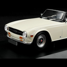 Triumph TR6 Roadster 1969 Weiß 1/18 Minichamps 155132035