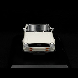 Triumph TR6 Roadster 1969 Weiß 1/18 Minichamps 155132035