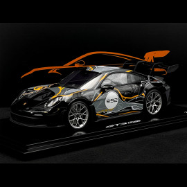 Porsche 911 GT3 RS Type 992 n°992 Weissach Test Track 2023 Grau / Orange 1/18 Spark WAP0212830SGT3