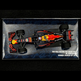 Max Verstappen Red Bull RB12 n° 33 Winner GP Spain 2016 1st F1 Victory 1/43 Minichamps 417160333