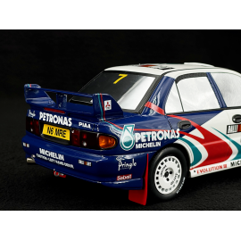 Tommi Makinen Mitsubishi Lancer Evo III Gr A n° 7 Sieger Rallye Australia 1996 1/18 Ottomobile OT475