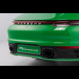 Porsche 911 Carrera 4S Cabriolet Type 992 2020 Python Green 1/8 Minichamps 800662001