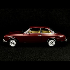 Alfa Romeo 2000 GTV 1973 Amarante 1/18 Norev 187916