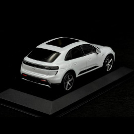 Porsche Macan Turbo H2 2024 Ice Grey 1/43 Solido WAP0200700RMAT