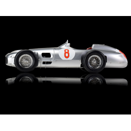 Kit Mercedes-Benz W196 R n° 8 Fangio F1 Weltmeister 1954 1/8 Bausatz Ixo Models