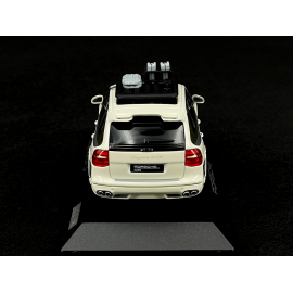 Porsche Cayenne GTS E1 Showcar 2002 Weiß / Grau 1/43 Spark WAP0200360SSPC