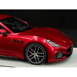 Maserati Granturismo Trofeo 2023 Rot Rosso GT 1/18 BBR Models P18227A