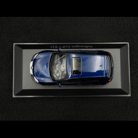 Volkswagen Golf R32 2005 Metallic Blau 1/43 Minichamps 940054501