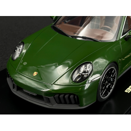 Porsche 911 Carrera GTS Coupé Typ 992 Cuarenta Edition 2024 Quercusverde 1:18 Spark WAP0212140SPIB