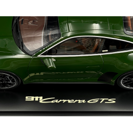 Porsche 911 Carrera GTS Coupé Typ 992 Cuarenta Edition 2024 Quercusverde 1:18 Spark WAP0212140SPIB