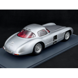 Mercedes-Benz 300 SLR Uhlenhaut Coupé 1955 Silber Metallic 1:12 Schuco 450052700