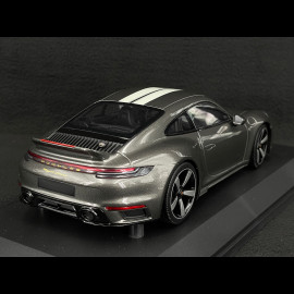 Porsche 911 Sport Classic Typ 992 2022 Metallic Grau mit Weißen Streifen 1/18 Minichamps 155062002