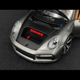 Porsche 911 Sport Classic Typ 992 2022 Metallic Grau mit Weißen Streifen 1/18 Minichamps 110069201