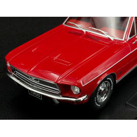 Ford Mustang GT Fastback Coupé 1968 Rot 1:18 KK Scale KKDC181392