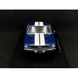 Ford Mustang GT Fastback Coupé 1968 Blau Metallic / Weiß 1:18 KK Scale KKDC181394