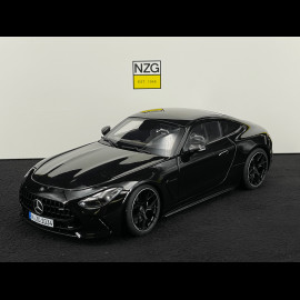 Mercedes-Benz AMG GT 63 4Matic - Obsidianschwarz - 1:18 NZG 1034/50