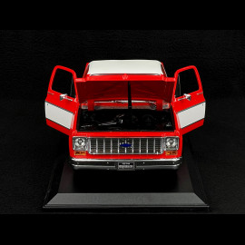 Chevrolet C-10 Pick-Up Cheyenne Super 1974 Red 1/18 Maisto 31467RD