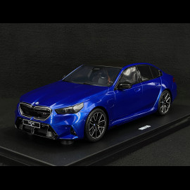 BMW M5 G90 Marina Bay Blau Metallic 2024 1/18 GT Spirit GT507