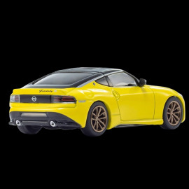 Nissan Fairlady Z Coupe 2023 Gelb Mit Broschüre 1/64 Kyosho 12KYO07117Y