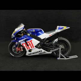 Valentino Rossi Yamaha YZR-M1 n° 46 Moto GP World Champion 2009 1/12 Minichamps 122093246
