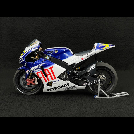 Valentino Rossi Yamaha YZR-M1 n° 46 Moto GP World Champion 2009 1