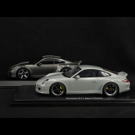 Set von 2 Porsche 911 Sport Classic Typ 997 2009 + Typ 992 2022 Grau