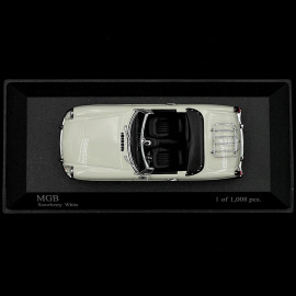 MG B Cabriolet 1968 Weiß 1/43 Minichamps 430131036