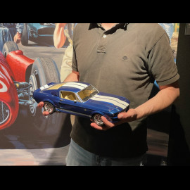 Ford Mustang Shelby GT500 Eleanor Coupé 1967 Blau / Weiß 1/12 KK-Scale KKDC120174