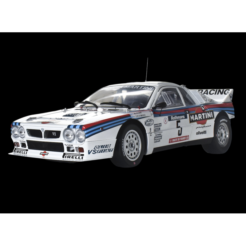 Kit Lancia 037 n° 5 1980 Rallye Martini Racing 1/8 Bausatz Ixo Models