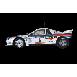 Kit Lancia 037 n° 5 1980 Rallye Martini Racing 1/8 Bausatz Ixo Models