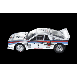 Kit Lancia 037 n° 5 1980 Rallye Martini Racing 1/8 Bausatz Ixo Models