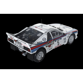 Kit Lancia 037 n° 5 1980 Rallye Martini Racing 1/8 Bausatz Ixo Models