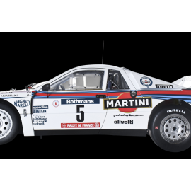 Kit Lancia 037 n° 5 1980 Rallye Martini Racing 1/8 Bausatz Ixo Models