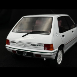 Peugeot 205 1984 Weiß 1/18 MCG MCG18493