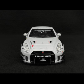 Nissan GT-R R35 W/Liberty Walk Body Kit 2.0 Fighter Livery 2024 Grau 1/18 Solido S1805821