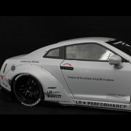 Nissan GT-R R35 W/Liberty Walk Body Kit 2.0 Fighter Livery 2024 Grau 1/18 Solido S1805821