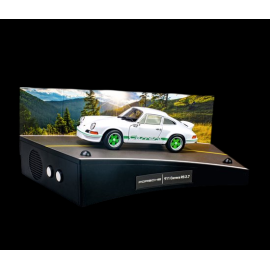 Porsche 911 Adventskalender Carrera RS 2.7 1974 Grand Prix Weiß 1/24 Franzis 67267