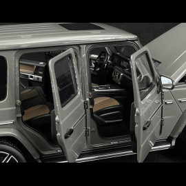 Mercedes-Benz G-Klasse 2024 Classicgrau 1/18 Norev 183035 Mercedes-Benz G-Klasse 2024 Classicgrau 1/18 Norev 183035