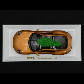 Porsche 911 Carrera S Type 922.2 2024 with Christmas tree Nordic Gold Metallic 1/43 Spark WAP0200230T911