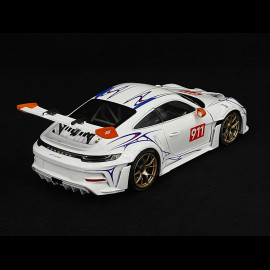 Porsche 911 GT3 RS Type 992 n° 911 2023 Weiß / Orange Dekor 1/18 Minichamps 110062041