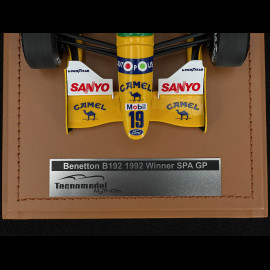 Michael Schumacher Benetton Ford B192 n° 19 Sieger GP Belgien 1992 F1 Mit Figur 1/18 Tecnomodel TMD18-404A Michael Schumacher Benetton Ford B192 n° 19 Sieger GP Belgien 1992 F1 Mit Figur 1/18 Tecnomodel TMD18-404A