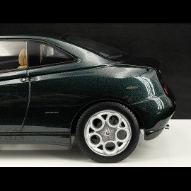 Alfa Romeo GTV 2001 Coventry Grün Metallic 1/18 Norev 187842 Alfa Romeo GTV 2001 Coventry Grün Metallic 1/18 Norev 187842