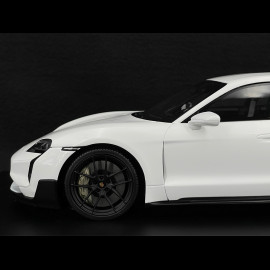 Porsche 911 Taycan Turbo GT 2024 White 1/18 Minichamps 117069404 Porsche 911 Taycan Turbo GT 2024 White 1/18 Minichamps 117069404