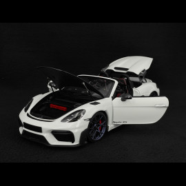 Porsche 718 Spyder RS Weissach Package 2024 White 1/18 Minichamps 110063131 Porsche 718 Spyder RS Weissach Package 2024 White 1/18 Minichamps 110063131