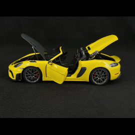 Porsche 718 Spyder RS Weissach Package 2024 Racing Gelb 1/18 Minichamps 110063132