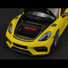 Porsche 718 Spyder RS Weissach Package 2024 Racing Yellow 1/18 Minichamps 110063132