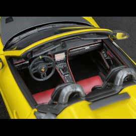 Porsche 718 Spyder RS Weissach Package 2024 Racing Gelb 1/18 Minichamps 110063132