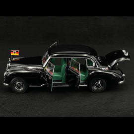 Mercedes-Benz 300B W186 Limousine Konrad Adenauer 1955 Schwarz 1/18 Norev 183707