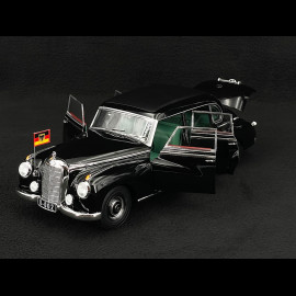 Mercedes-Benz 300B W186 Limousine Konrad Adenauer 1955 Black 1/18 Norev 183707